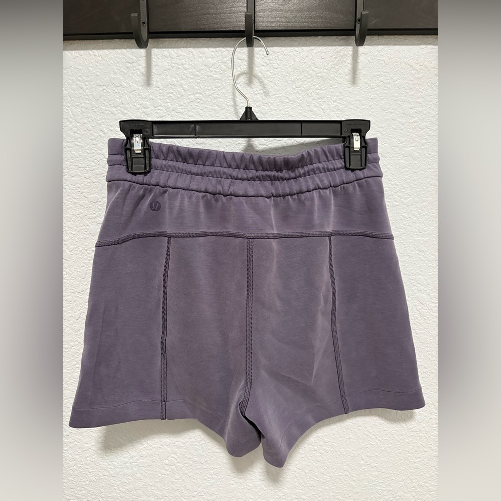 New Lululemon Softstreme high-rise short Sz4 color Nightfall MSRP: $78 - Picture 7 of 9
